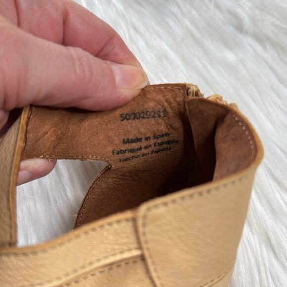 Free People Ivory Wanderlust Flat Sandal - Picture 10 of 10